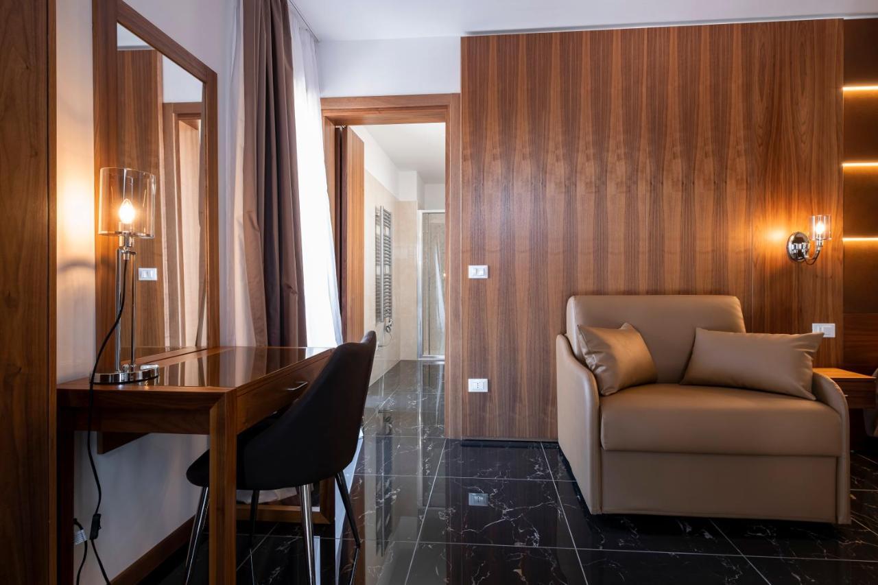 Hotel Mare Lignano Sabbiadoro Exterior photo